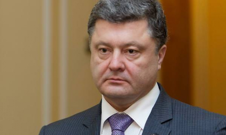 Порошенко «крайне озабочен» ситуацией на востоке Украины