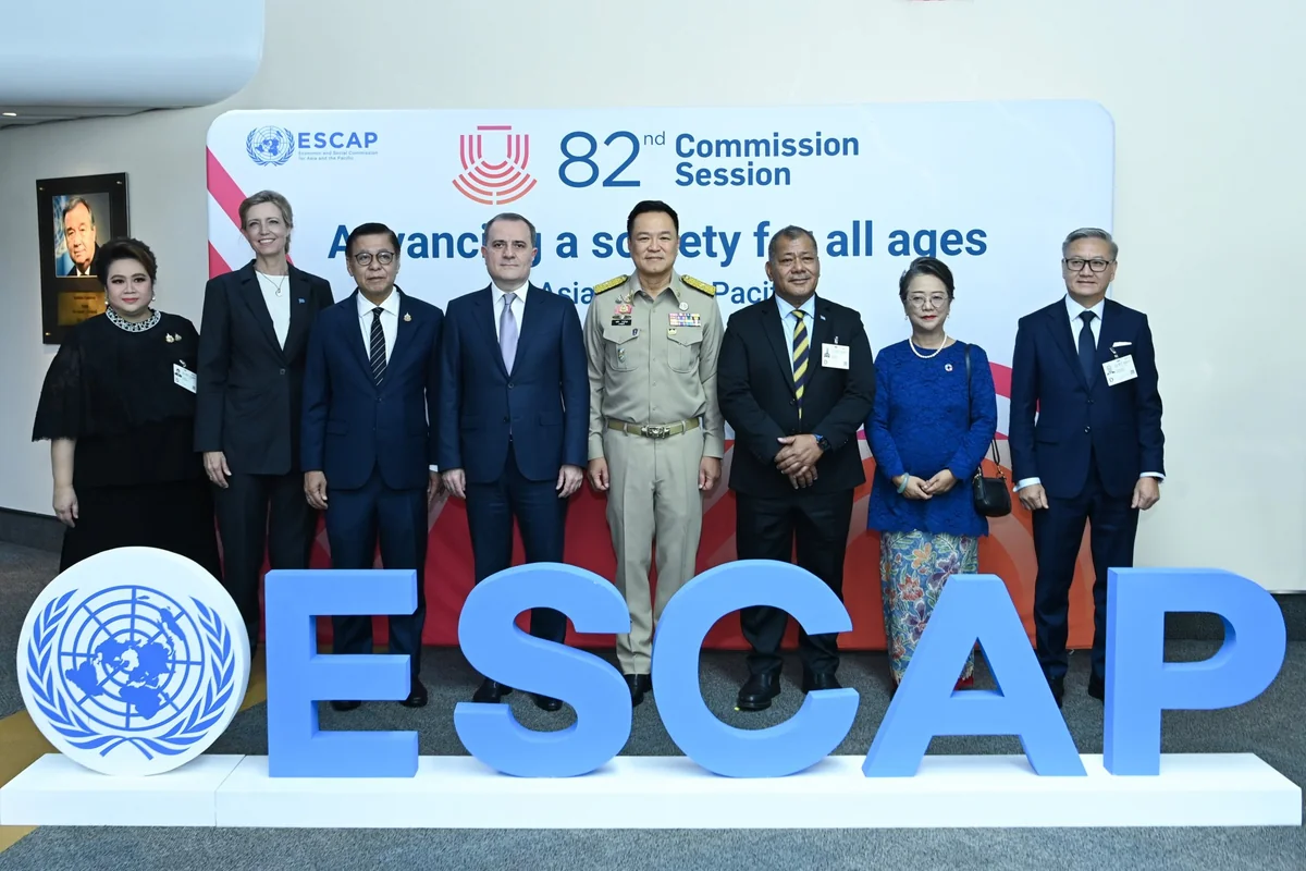 Джейхун Байрамов встретился с премьером Таиланда