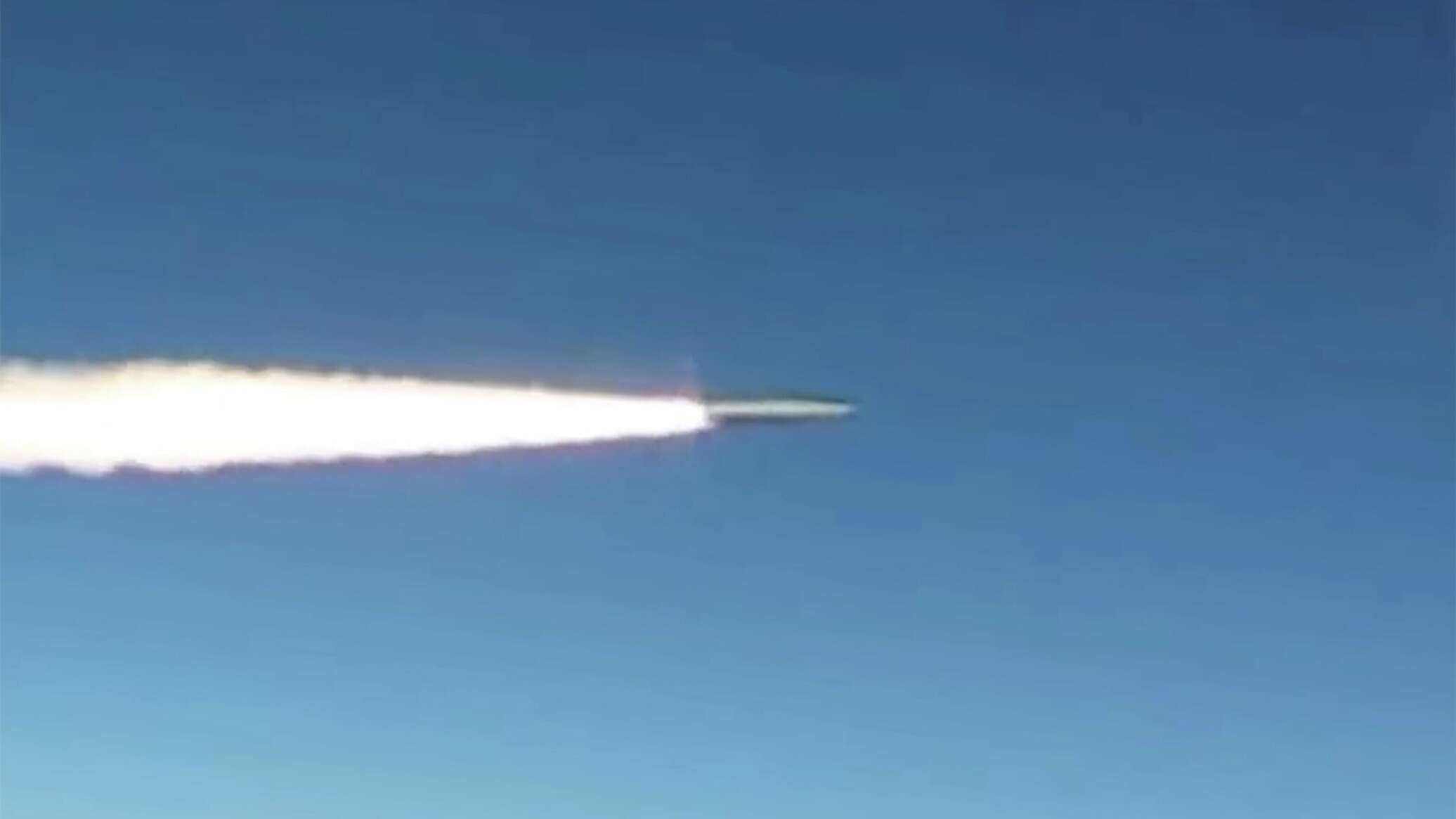 ВС России нанесли удар возмездия по военным целям на Украине — видео