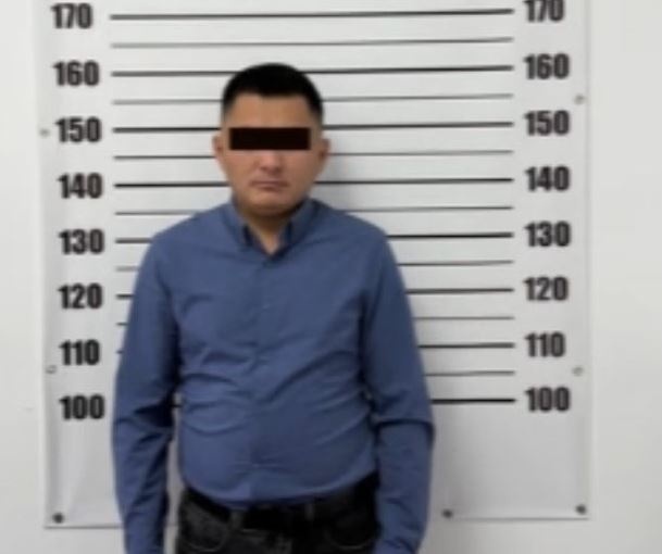 ГКНБ задержал нотариуса в Нарыне по подозрению во взятке