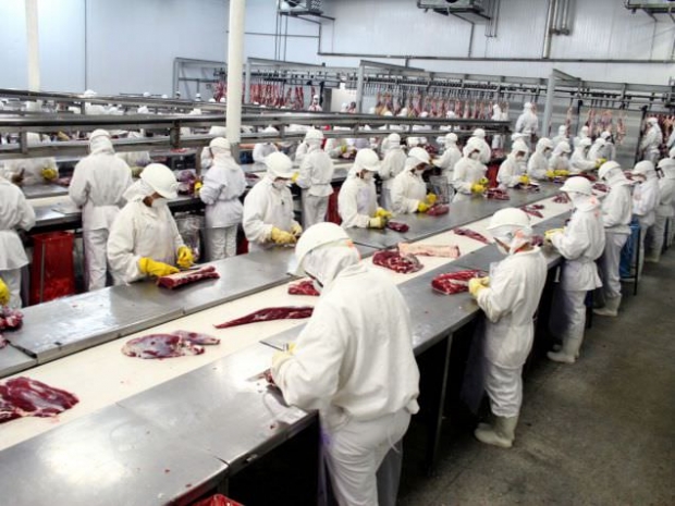 ЕС отговаривает Латинские страны от экспорта продуктов в РФ
