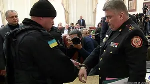 Украина: аресты крупных чиновников на заседании кабмина