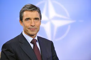 НАТО отказалось возобновить сотрудничество с Россией