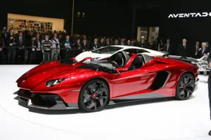 В Дубае полицейские пересели на Lamborghini Aventador