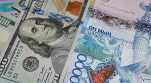 Доллар реально уступает