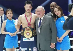 Кто из казахстанцев бил суперчемпиона WBA Риото Мурату