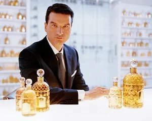 Ведущего парфюмера Guerlain Тьерри Вассера посвятили в рыцари