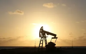 Мировые нефтяные гиганты отказываются от миллиардных проектов
