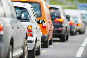 Число регистраций авто в Казахстане взлетело почти в два раза