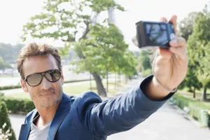 Большое количество мужских селфи – признак пихопатии