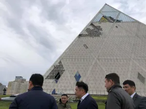 Ураган в Астане – 13 пострадавших