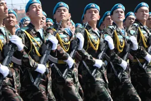 В Астане прошла генеральная репетиция военного парада. ФОТО