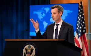 США обвинили в дезинформации о западных вакцинах Россию
