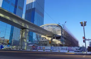 Завершено строительство основных конструкций станций LRT