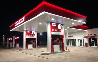 Владелец сети АЗС "Ред Петролеум" и ряд сотрудников ГКНБ отправлены в СИЗО