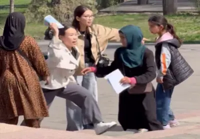 Напавших на женщин в Алматы иностранных подростков депортируют из Казахстана