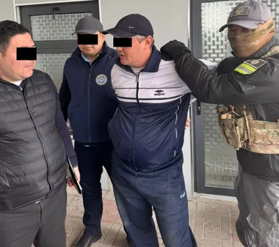 Задержаны начальник отдела и оперативный сотрудник СБНОН МВД Кыргызстана